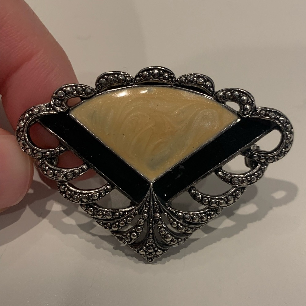 Vintage Art Deco Style Avon Broooch